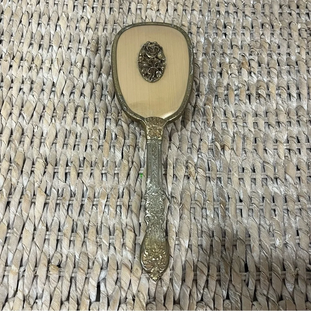 Vtg Brass Vanity Hair Brush With Floral Design Gold Tone Removable‎ Nylon brush.